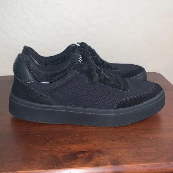 KIZIK PRAGUE SIZE 10 HANDS FREE ALL BLACK ATHLETIC SHOES - Picture 5 of 12